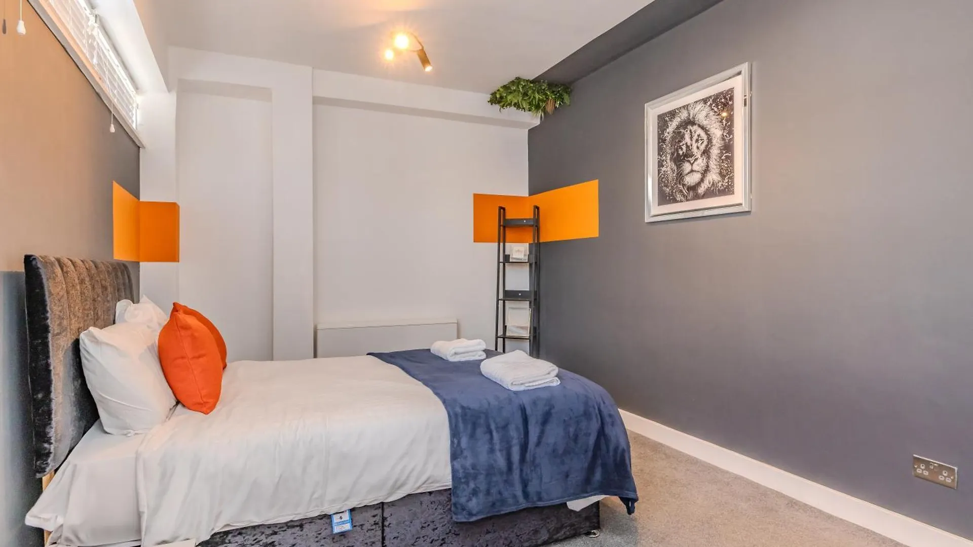 Central 2 Bedroom Flat With Roof Terrace I Next To Brighton Beach I Sleep 8 Guests 아파트