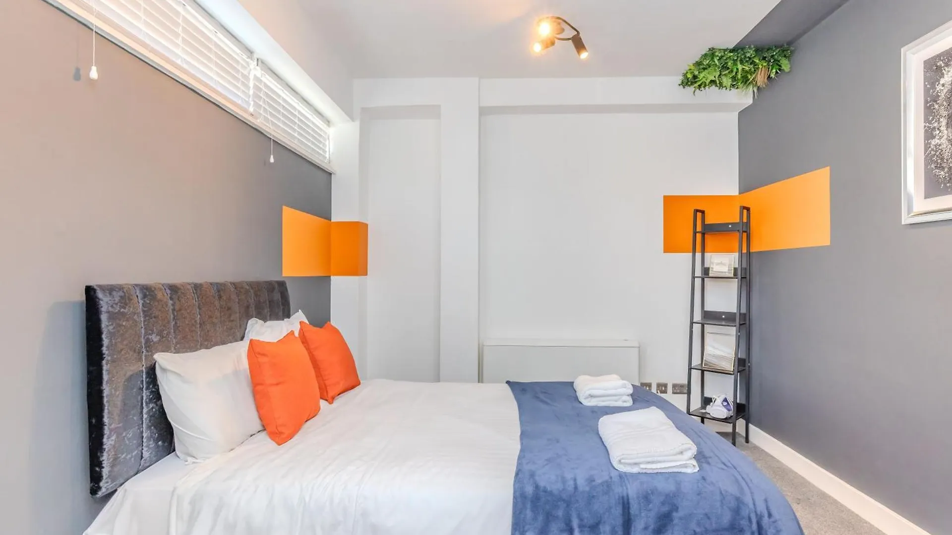 아파트 Central 2 Bedroom Flat With Roof Terrace I Next To Brighton Beach I Sleep 8 Guests