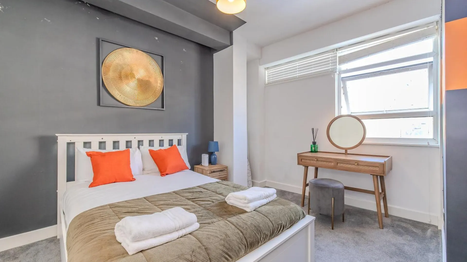 Central 2 Bedroom Flat With Roof Terrace I Next To Brighton Beach I Sleep 8 Guests 아파트